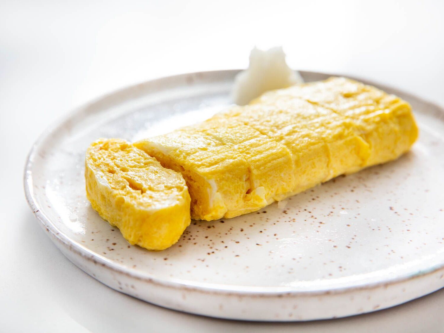japanese-rolled-egg-tamagoyaki-recipe