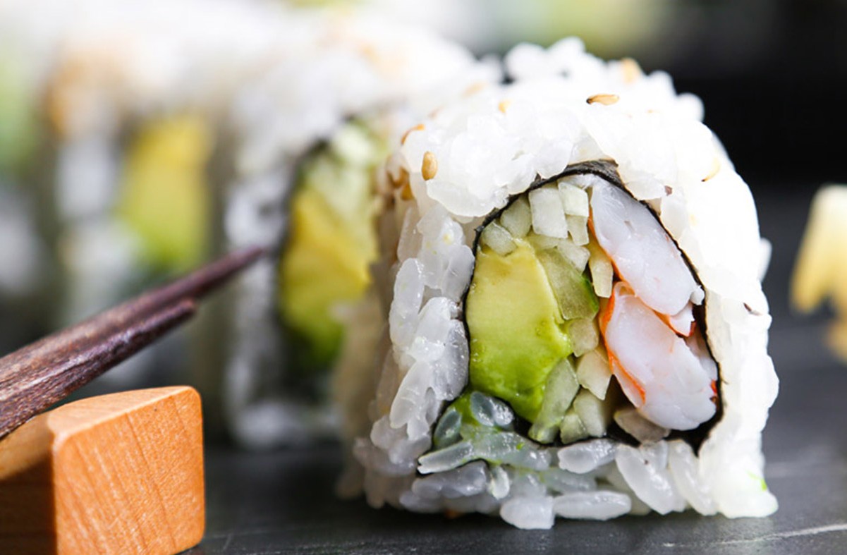 japanese-cucumber-and-avocado-sushi-recipe